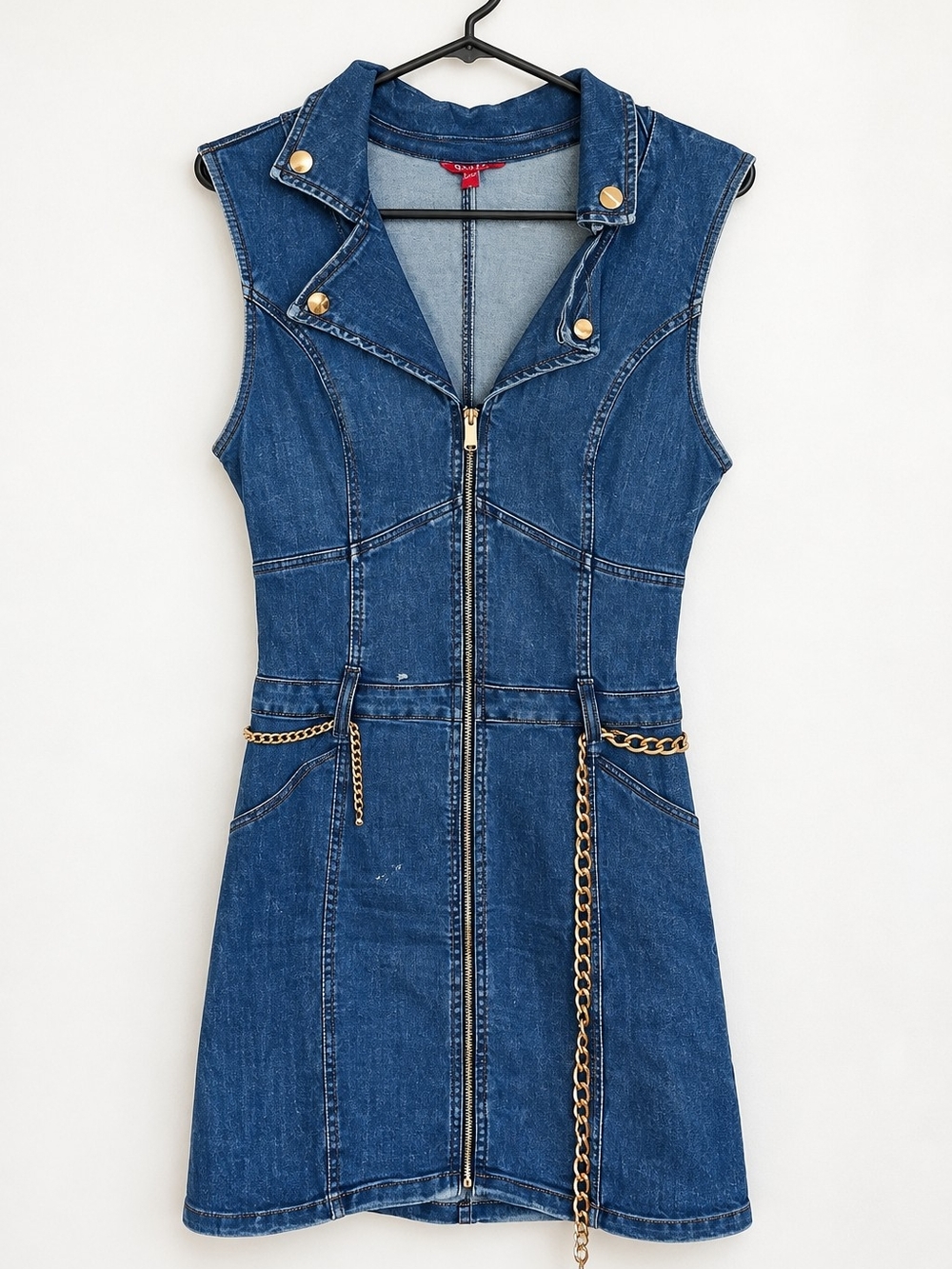 Guess Sleeveless Mini Blue Denim Zip-Front Dress with Chain Detail